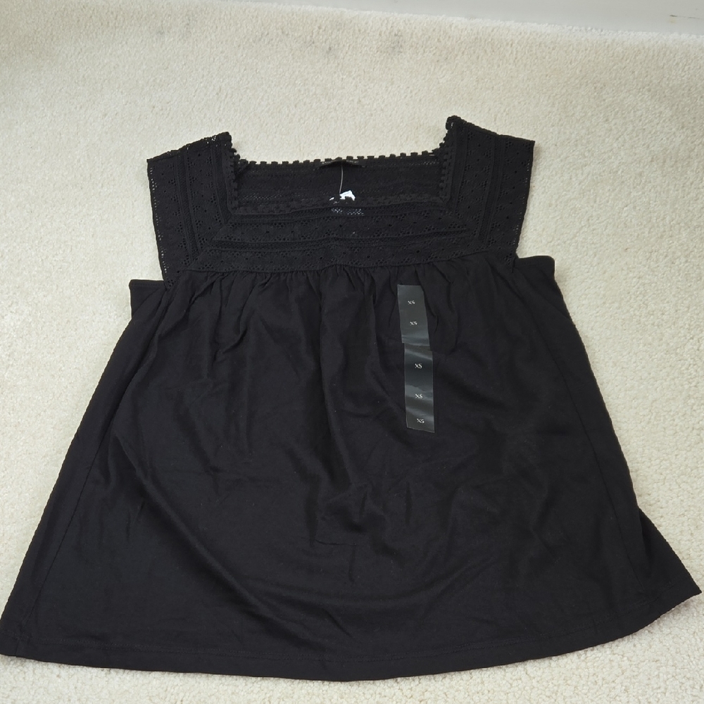 NWT Banana Republic Sleeveless Top with Lace Detail